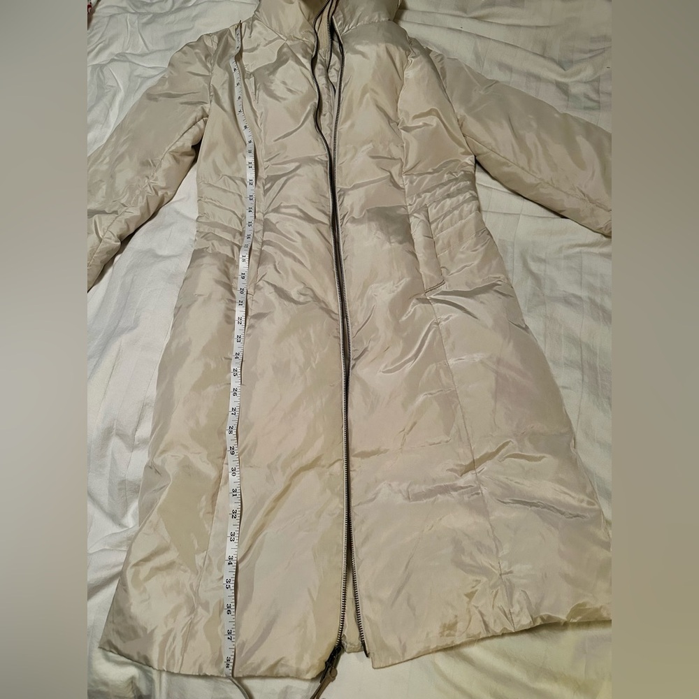 BCBG Maxazria Women's Cream Puffer mid length coat